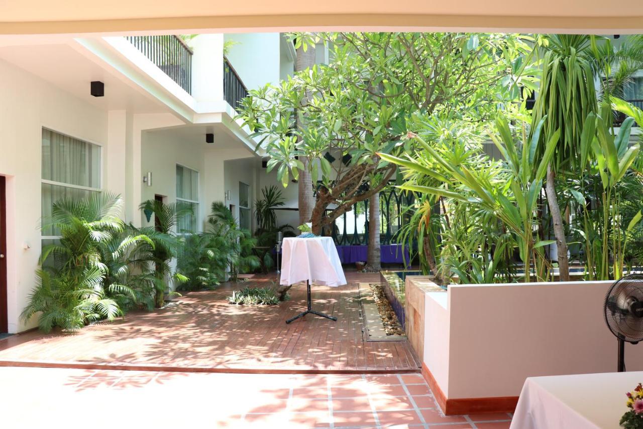 Landing Gold By Amatak Hotel Sziemreap Kültér fotó