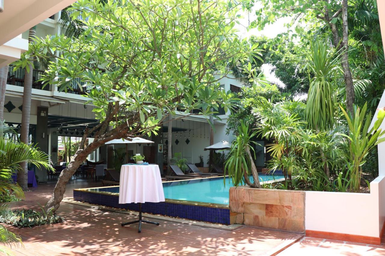 Landing Gold By Amatak Hotel Sziemreap Kültér fotó